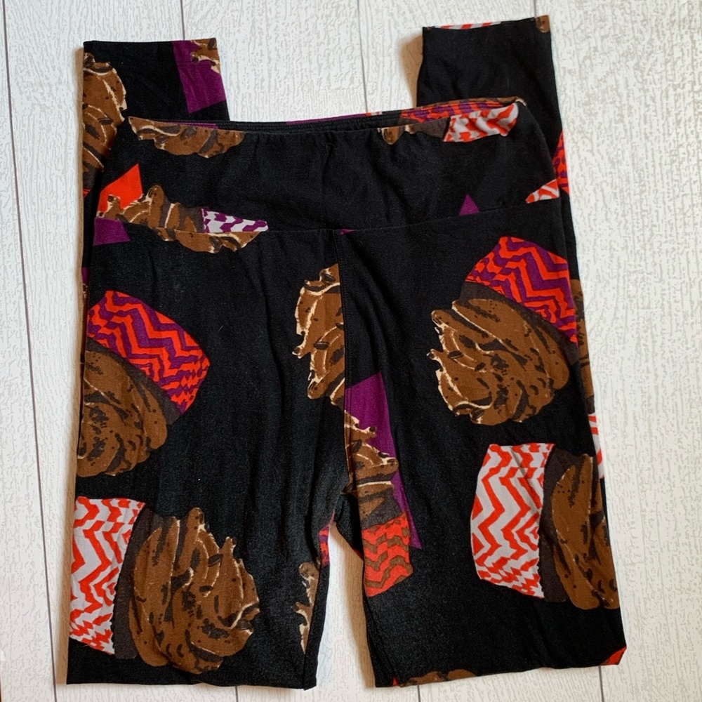 LulaRoe Chocolate Cupcake Leggings - One Size